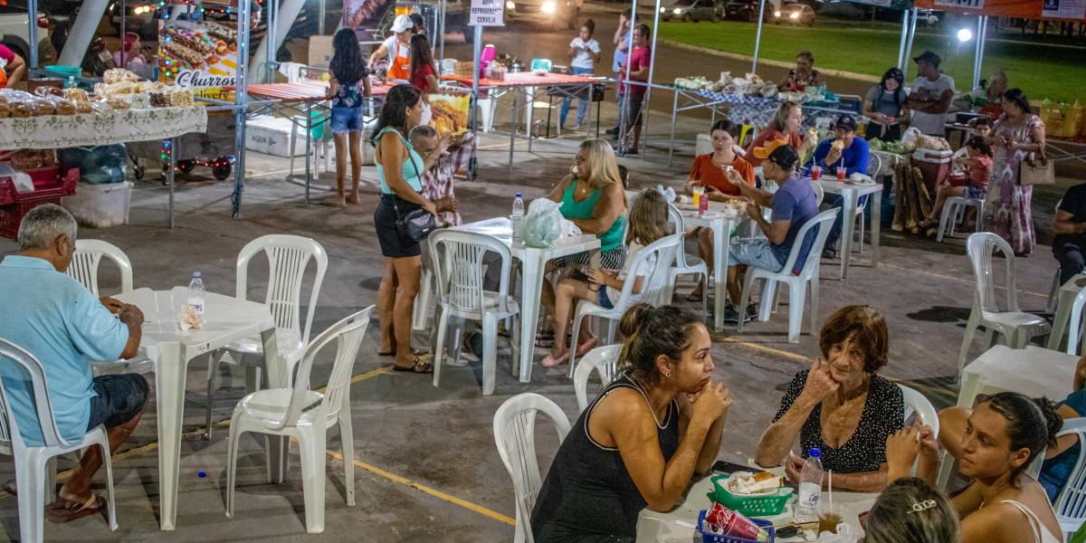 FEIRA LIVRE 016.jpg